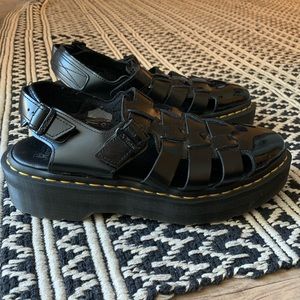 DR MARTENS ORIANA PLATFORM SANDAL